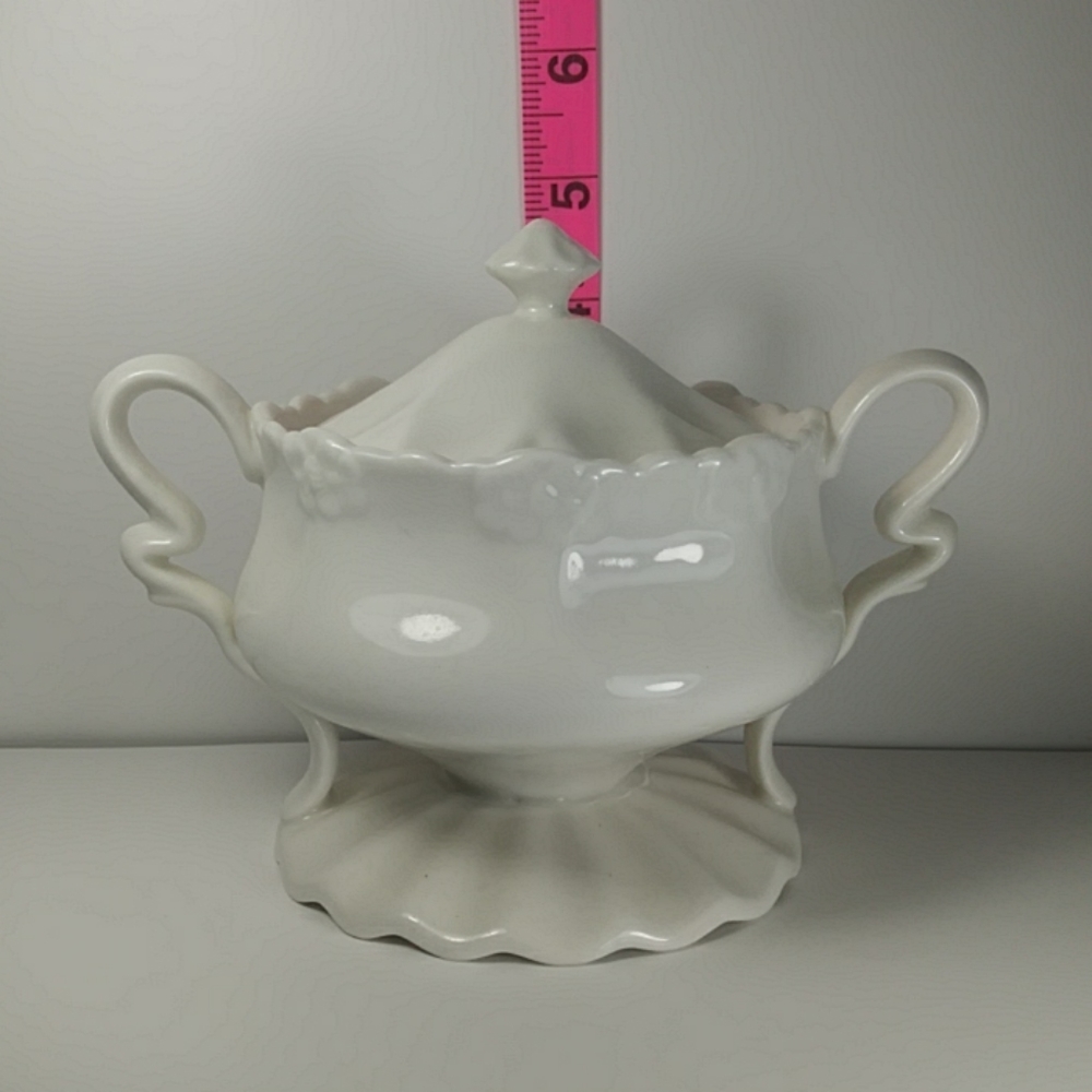 Grace's Teaware White Ruffled Sugar Dish w/ Lid